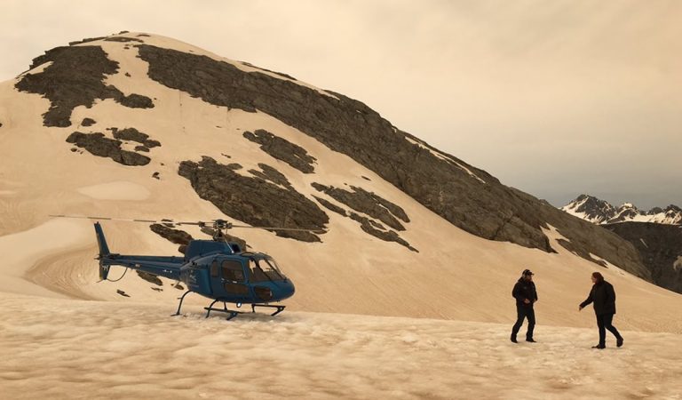 Incendios en Australia han vuelto marrones glaciares a 2.000 kilómetros Incendios en Australia han vuelto marrones glaciares a 2.000 kilómetros