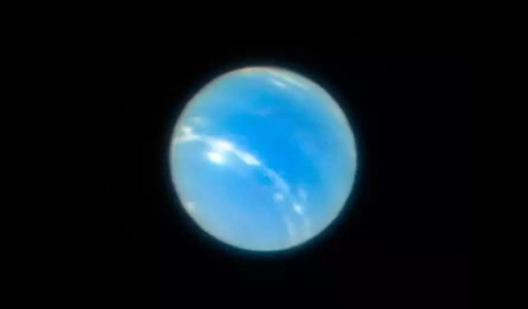 Hallan nuevos planetas menores más allá de Neptuno Hallan nuevos planetas menores más allá de Neptuno