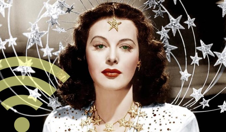 Hedy Lamarr: actriz de Hollywood que inventó el WiFi (Vídeo) Hedy Lamarr: actriz de Hollywood que inventó el WiFi (Vídeo)