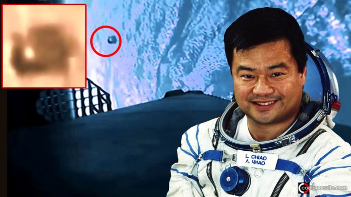 Astronauta REVELA que se encontró con decenas de OVNIs durante su misión espacial Astronauta REVELA que se encontró con decenas de OVNIs durante su misión espacial