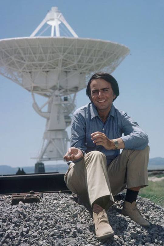 Carl Sagan: una mente diferente que revolucionó la ciencia