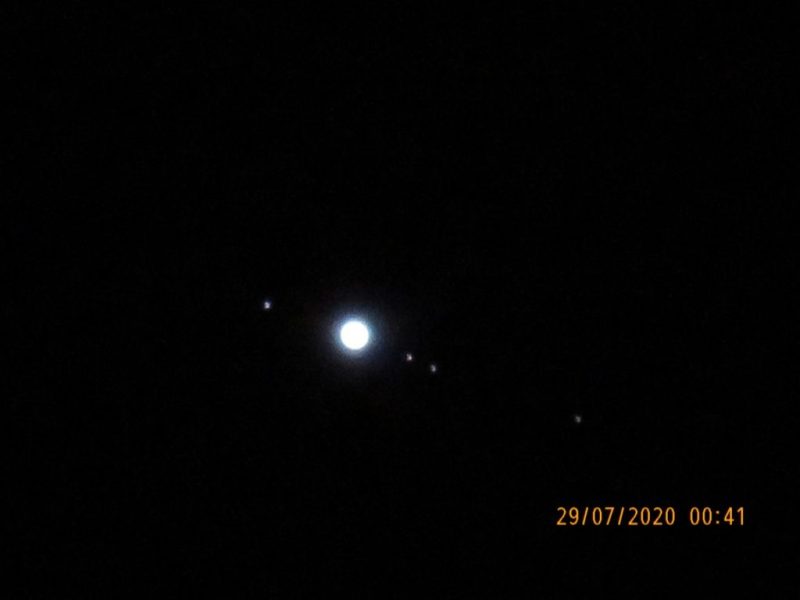 Alineamiento de Luna, Júpiter y Saturno ¡ahora en el cielo! (y hasta el 3 de agosto)