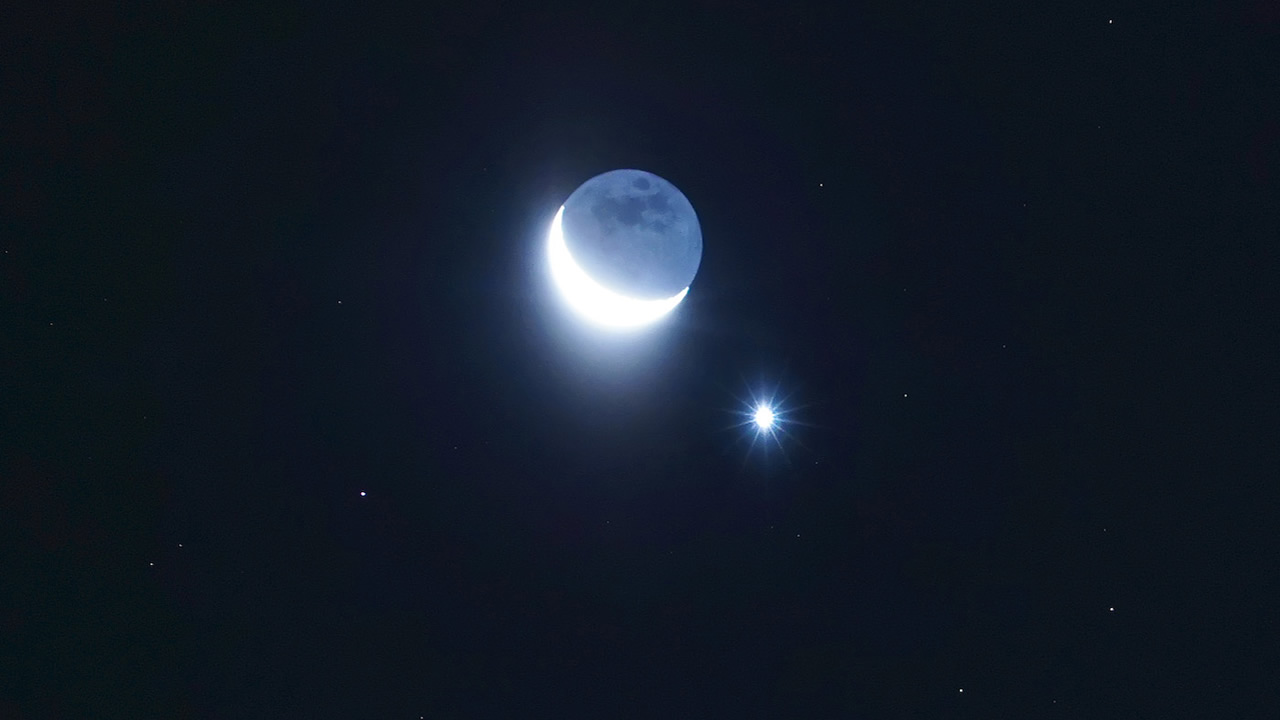 Mira a Venus y la Luna muy juntos en el cielo este sábado temprano