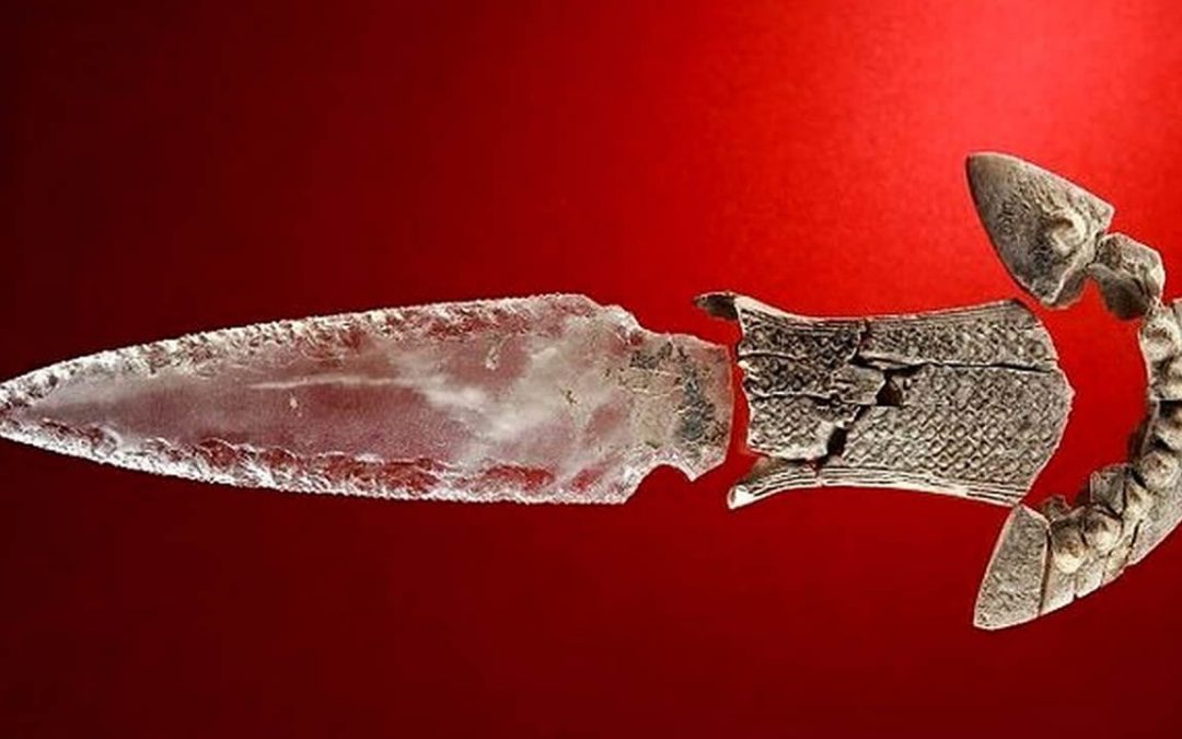 Hallan daga de cristal de 5.000 años en tumba megalítica prehistórica ibérica