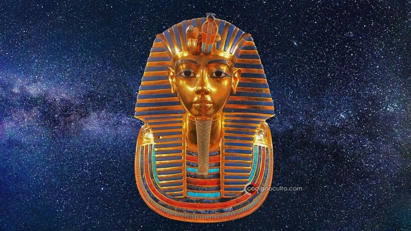 El anillo alienígena hallado en la tumba de Tutankamón