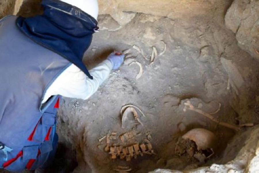 Esqueletos de niños sacrificados ritualmente por la cultura Chimú son hallados en Perú Piramide-peruana-5000-anios-arroja-pistas-espeluznantes-sobre-sacrificios-humanos-6
