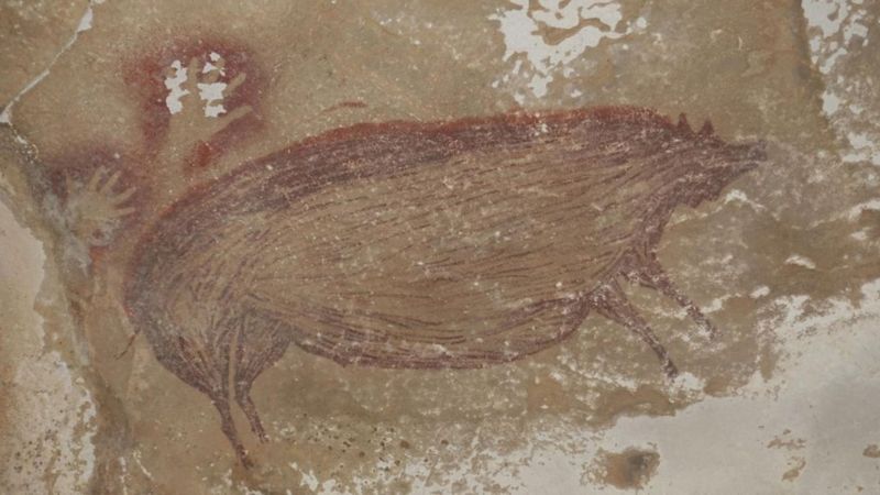 Pintura rupestre más antigua del mundo fue hallada y representa un animal
