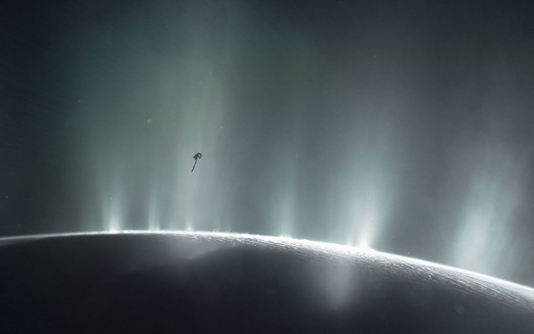 Detectado posible signo de vida en Encélado, luna de Saturno
