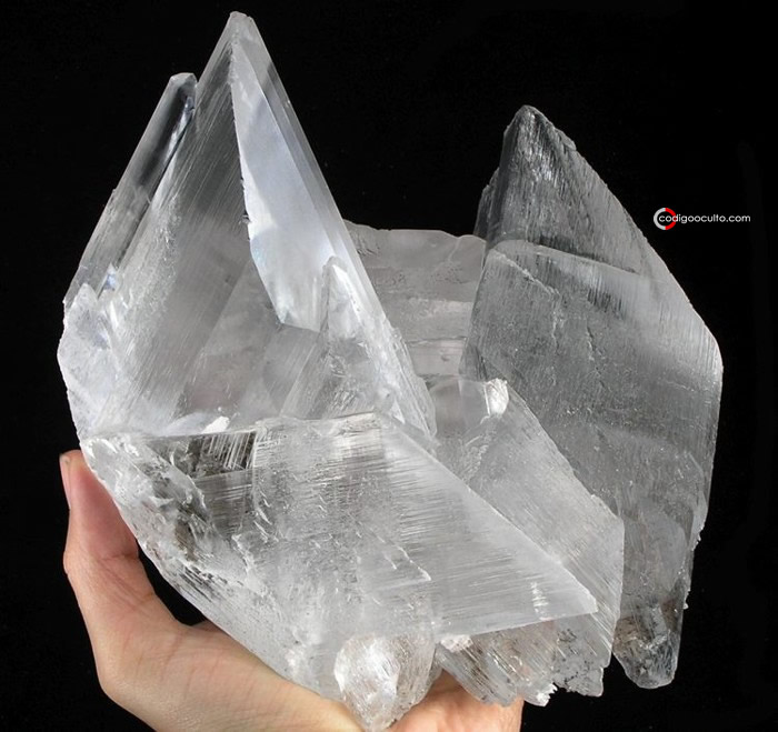 Cristal de selenita transparente de la mina Naica