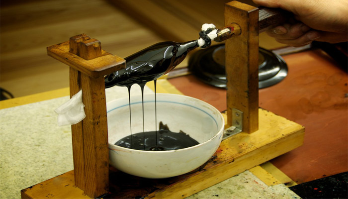 La laca o el barniz, fue un invento chino que ayudó a preservar los objetos