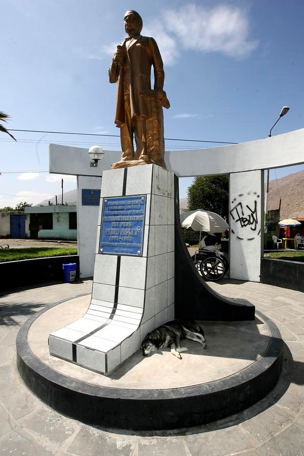 Monumento a Pedro Paulet