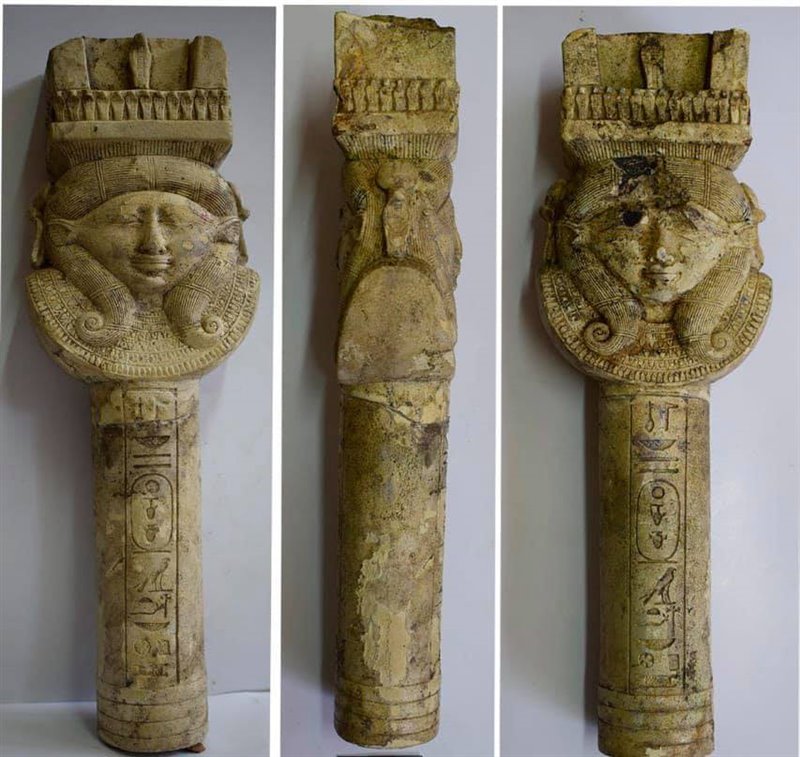Pilar tallado con la forma de la diosa Hathor