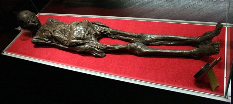 La momia expuesta en el Museo Arqueológico de Zagreb