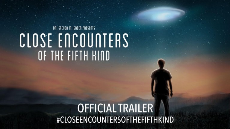 Poster del trailer de "Encuentros Cercanos del Quinto Tipo". Tercer Documental del Dr. Greer, en YouTube se puede ver Subtitulado en español