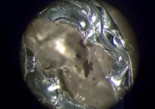 El diamante con la perovskita en su interior