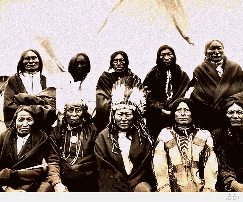 Toro Sentado junto a otros jefes nativos
