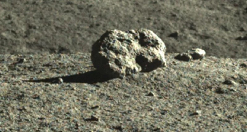 Lo que llamaban "cubo lunar" era solo una simple roca