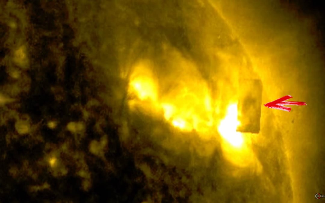 Anomalía de forma rectangular aparece sobre el Sol (VIDEO)