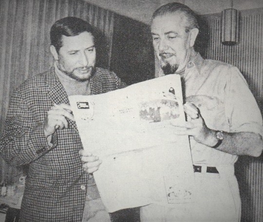 Bernard Heuvelmans e Ivan T. Sanderson retratados en 1963, y quiénes a pesar de su condición científica, defendieron la Criptozoología