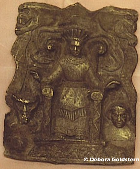 Una pieza de la desaparecida Colección Crespi. ¿Representa tal vez al Señor de los Moxos, dignatario de Paititi?