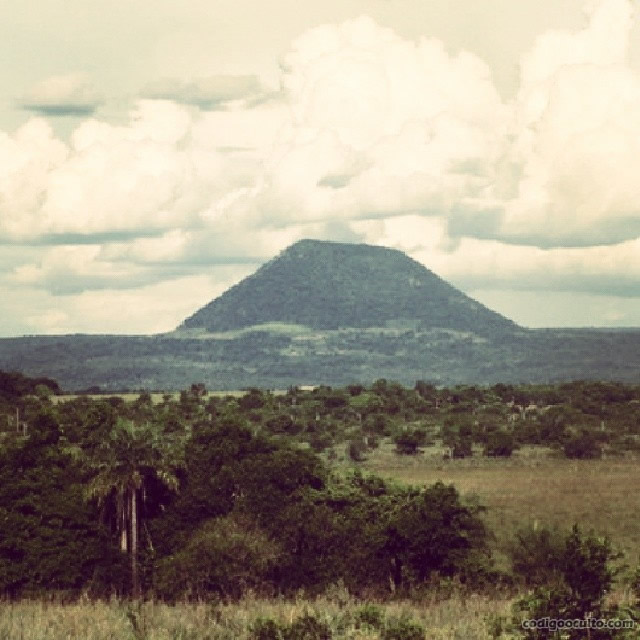 El misterioso Tatu Cuá, cerro que muchos creen representa un antiguo volcán apagado