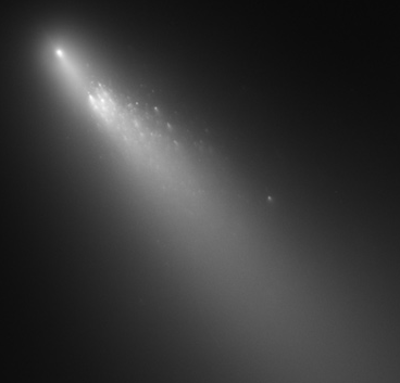 Componente B del cometa 73P/Schwassmann-Wachmann 3 visto desde el Telescopio Espacial Hubble en abril de 2006