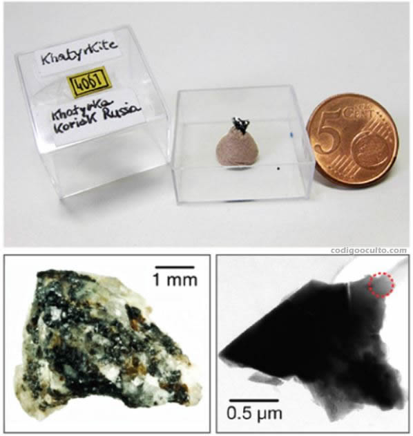 Pequeña muestra, de unos 3 mm de diámetro, de un meteorito con Khatyrkite. El 1 de enero de 2009, el laboratorio de Princeton de Paul Steinhardt identificó el patrón de difracción característico de un cuasicristal incrustado junto a la khatyrkita y otros minerales, estableciendo así evidencia del primer cuasicristal natural