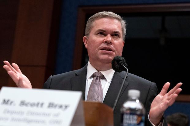 El subdirector de Inteligencia Naval Scott Bray testifica ante el Subcomité de Contraterrorismo, Contrainteligencia y Contraproliferación del Congreso de Estados Unidos, el 17 de mayo de 2022