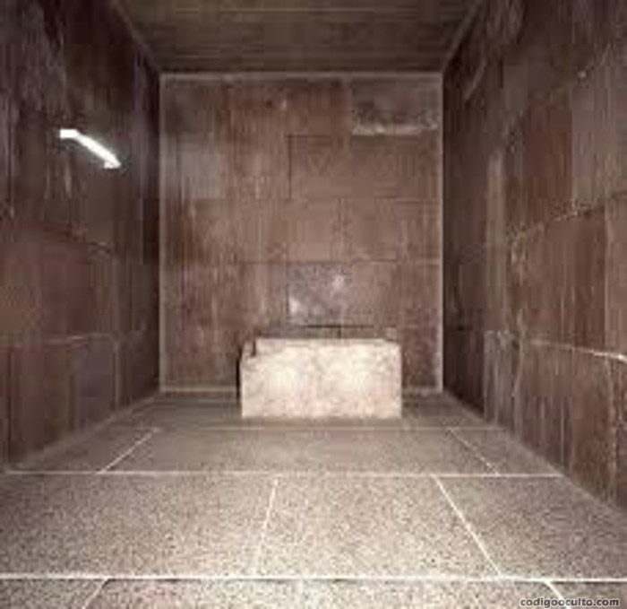 La Cámara del Rey dentro de la Gran Pirámide, representa el grado máximo de iniciación en cuanto a graduación de misterios