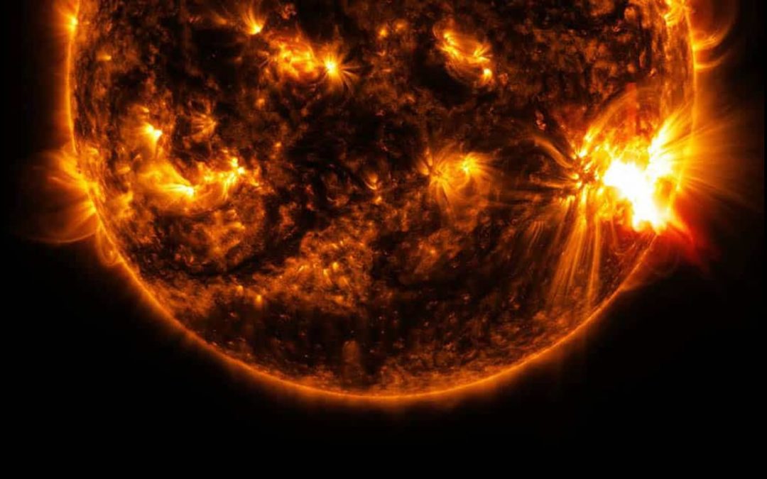 Erupción de “plasma oscuro” del Sol en dirección a la Tierra