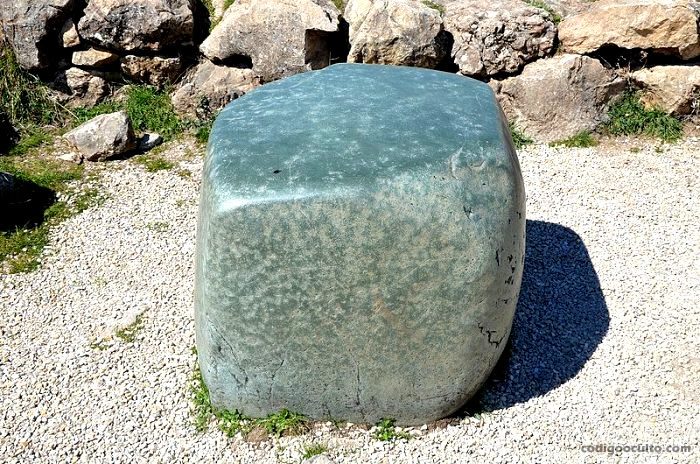 Otra vista de la Piedra Verde de Hattusa