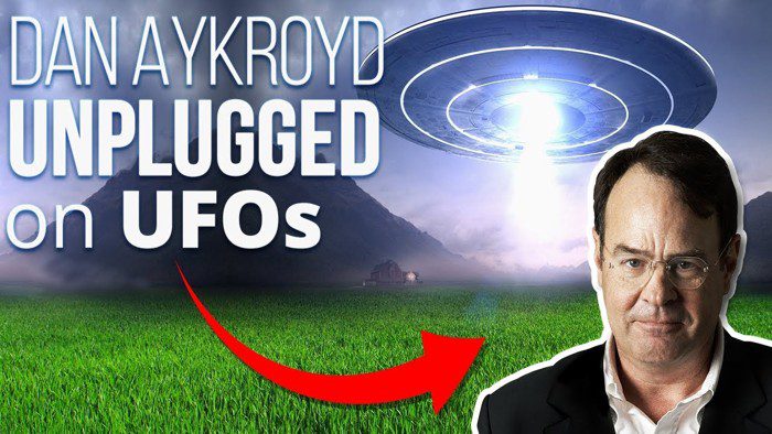 Uno de los misterios favoritos de Aykroyd es el tema OVNI, por lo que frecuentemente habla sobre ellos en diversos medios de comunicación. Incluso realizó su propio documental