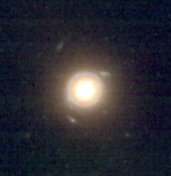 Imagen del infrarrojo cercano del anillo de Einstein