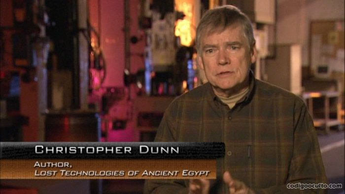 Chris Dunn un ingeniero aeroespacial británico causó conmoción al afirmar la Pirámide de Giza, representa una antigua planta de energía