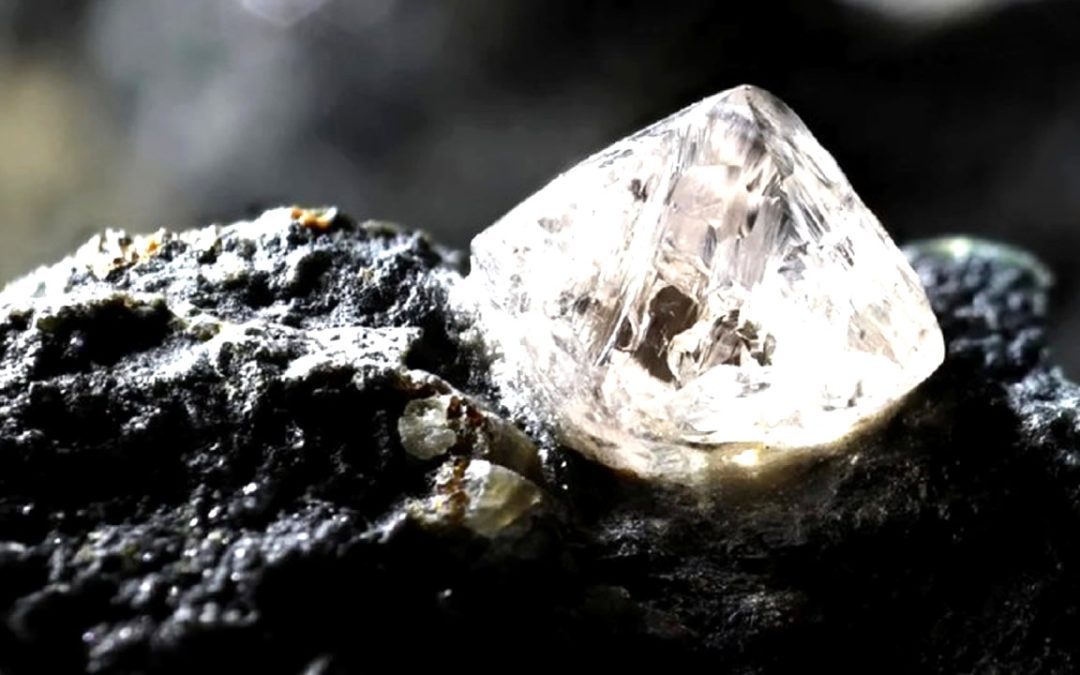 Núcleo de la Tierra poseería un enorme “tesoro” de diamantes, determina investigación