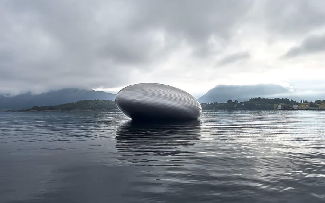 Estructura artística con forma de “OVNI” aparece en lago de Noruega, y deja a la gente atónita