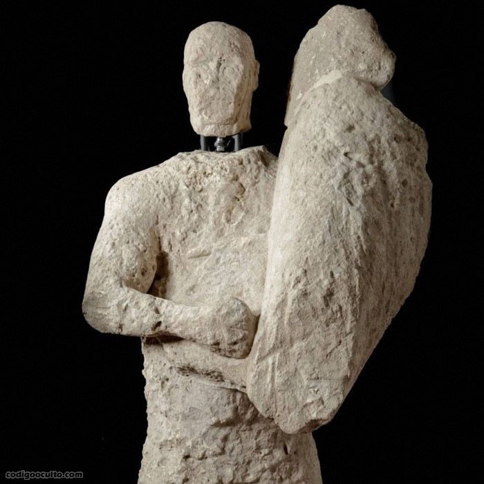 Una de las hermosas esculturas gigantes de Monte Prama descubierta en 2022