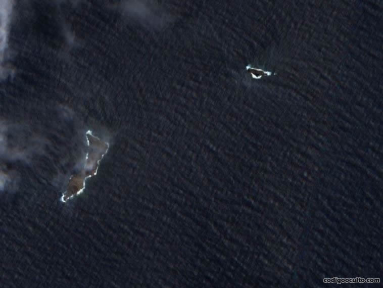 Isla hunga tonga-hunga ha'apai destruida por una erupción volcánica en enero de 2022 dejando atrás dos pequeñas islas restantes
