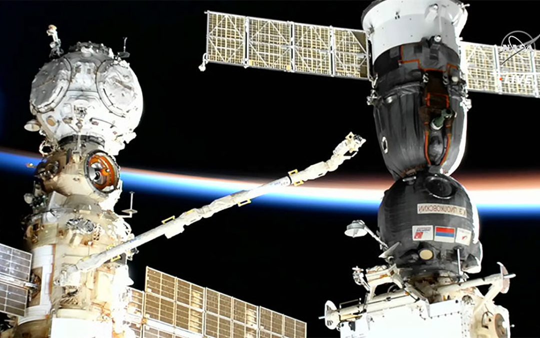 Algo golpeó la nave espacial Progress desde el exterior, dice Rusia