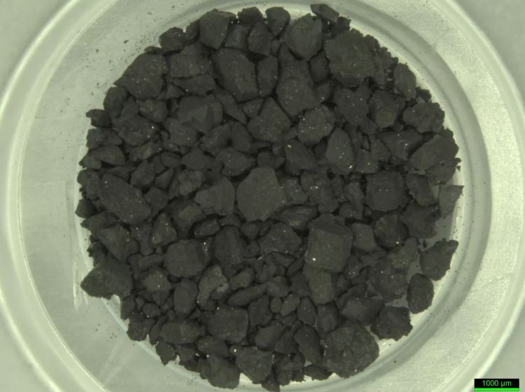 Una muestra de material recolectado del asteroide Ryugu