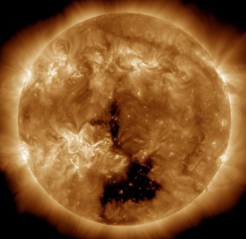 El "agujero" gigante en la atmósfera del Sol