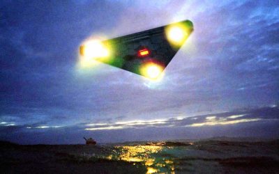 OVNIs triangulares “proceden de un universo paralelo y tienen inteligencia propia”, revela diseñador de aviones