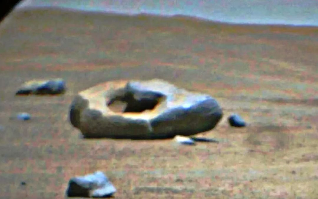 Una misteriosa “roca agujereada” es encontrada en Marte por el rover Perseverance