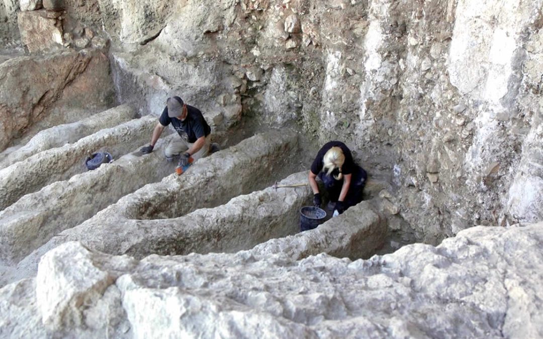 Misteriosas estructuras de 2.800 años descubiertas en la antigua Jerusalén desconciertan a expertos