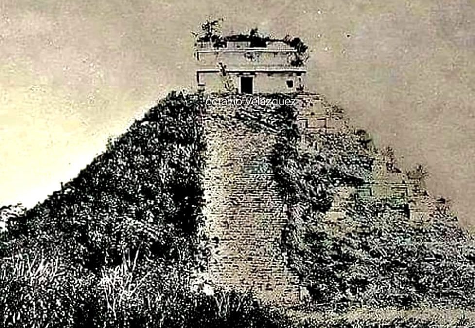 “El Castillo” antes de su restauración en Chichén Itzá