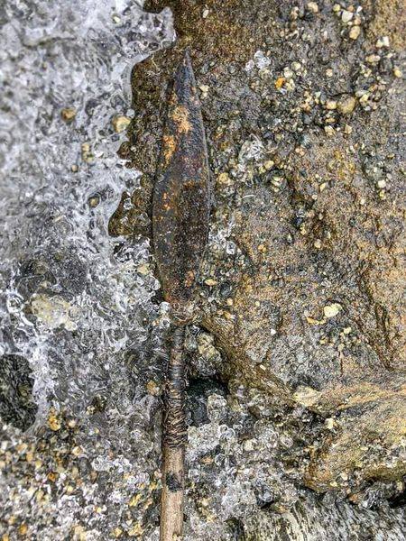 Una flecha antigua que surgió del hielo en Noruega