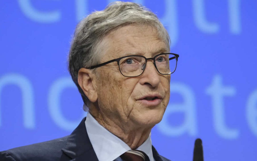 Bill Gates teme que el mundo esté al borde de una guerra o de otra pandemia