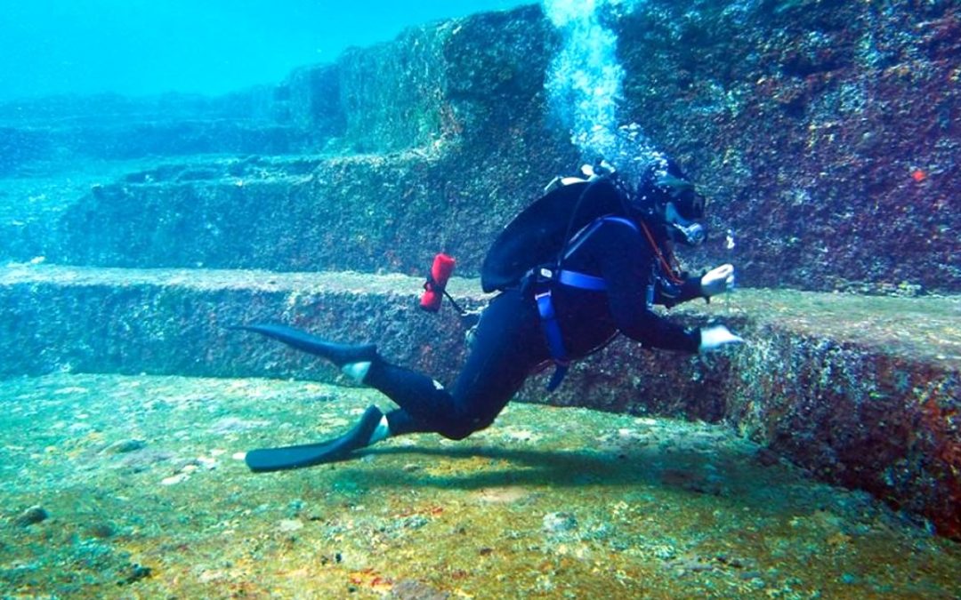 Submarinista que visitó una antigua pirámide submarina en Japón: “Lo que encontré no era natural”