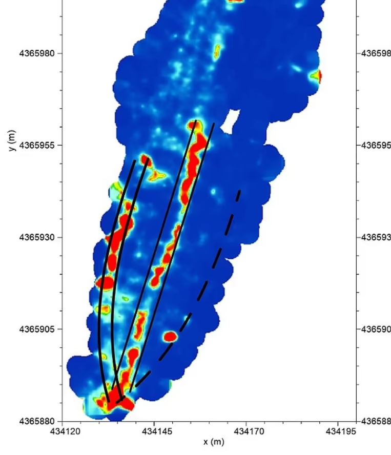 Y un nuevo análisis de los datos del GPR del equipo mostró pasillos centrales y laterales que atravesaban el barco.