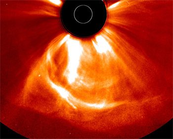 La tormenta solar de julio de 2012, fotografiada por STEREO, fue una eyección de masa coronal de fuerza comparable a la que se cree que golpeó la Tierra durante el Evento Carrington de 1859.